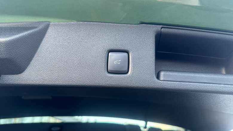 Ford Kuga 2.5 FHEV ST-Line 5dr CVT Hybrid Estate